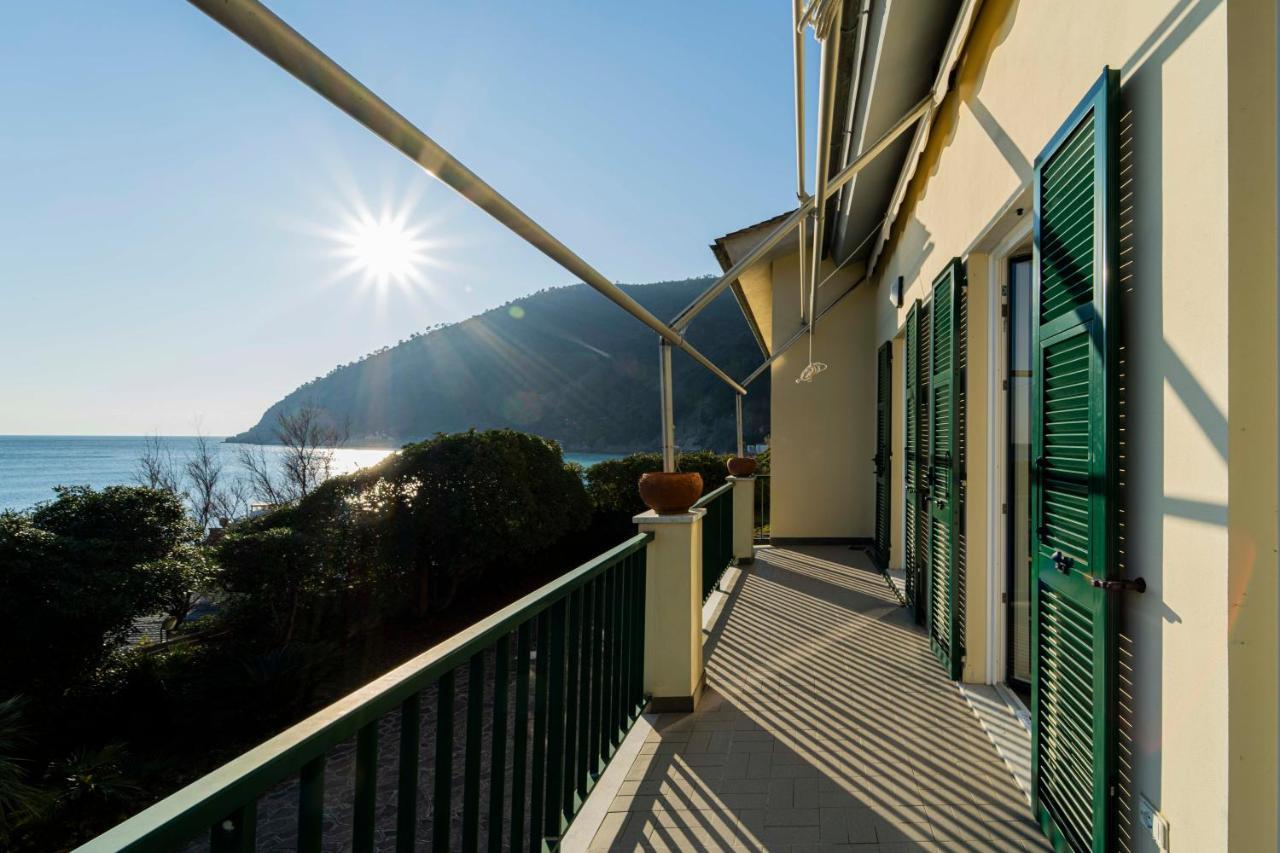 111 - Casa La Secca Vista Mare, 100Metri Dalla Spiaggia E Mare Moneglia Luaran gambar